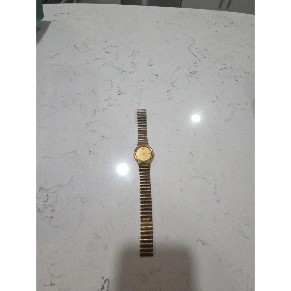 Seiko quartz 5y91